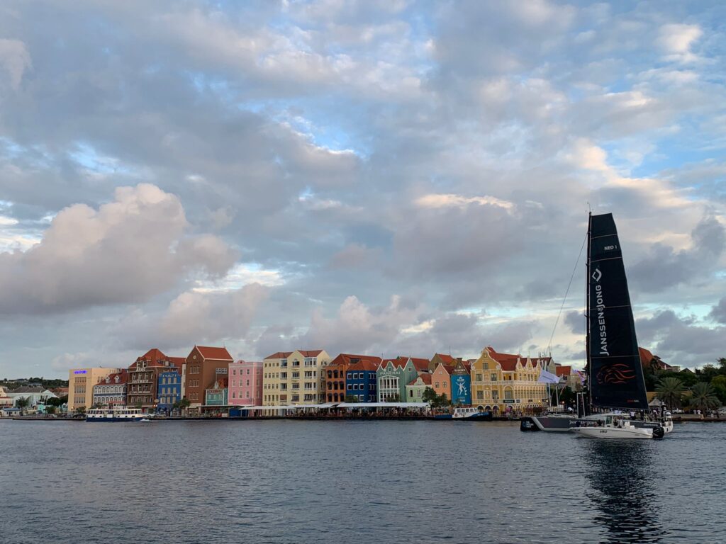 Oversteek - aankomst Curacao